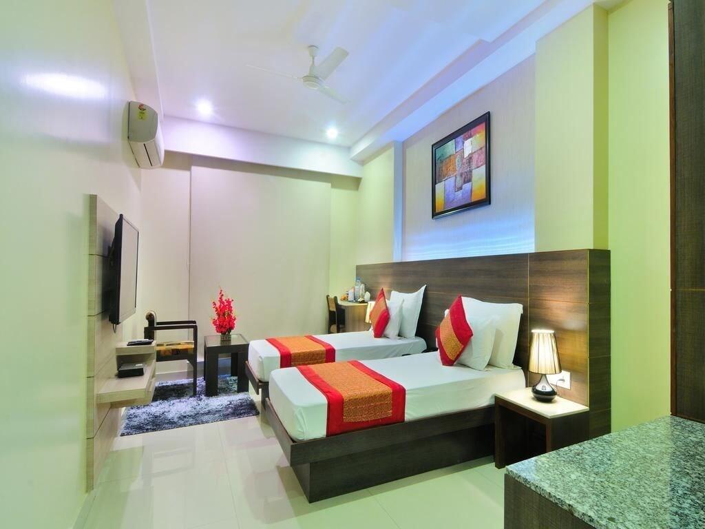 Hotel Sky Rich International - Just A Min Walk From Karol Bagh Metro Station Hotel