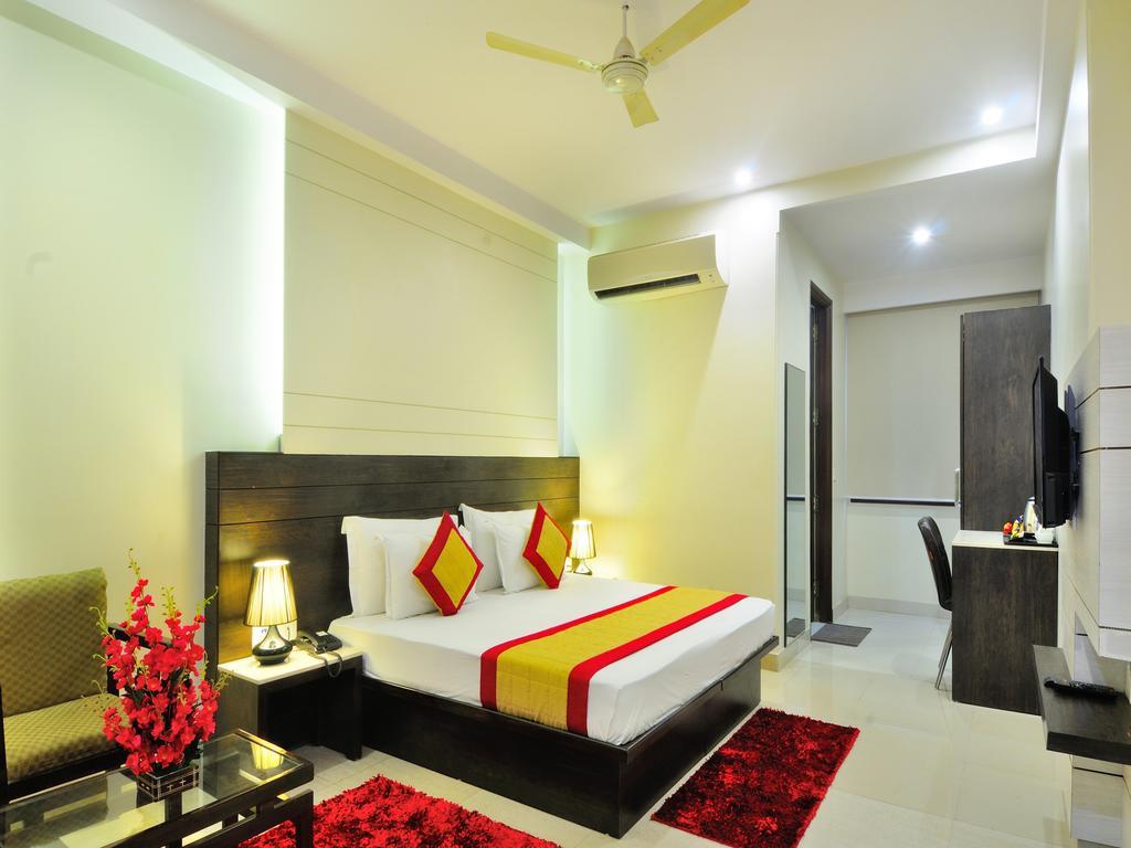 Hotel Sky Rich International - Just A Min Walk From Karol Bagh Metro Station Hotel Delhi (National Capital Territory of India)